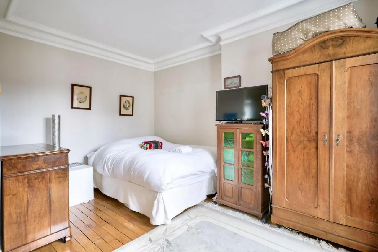 Apartment For 2 People - Paris 18 0*,  Francie