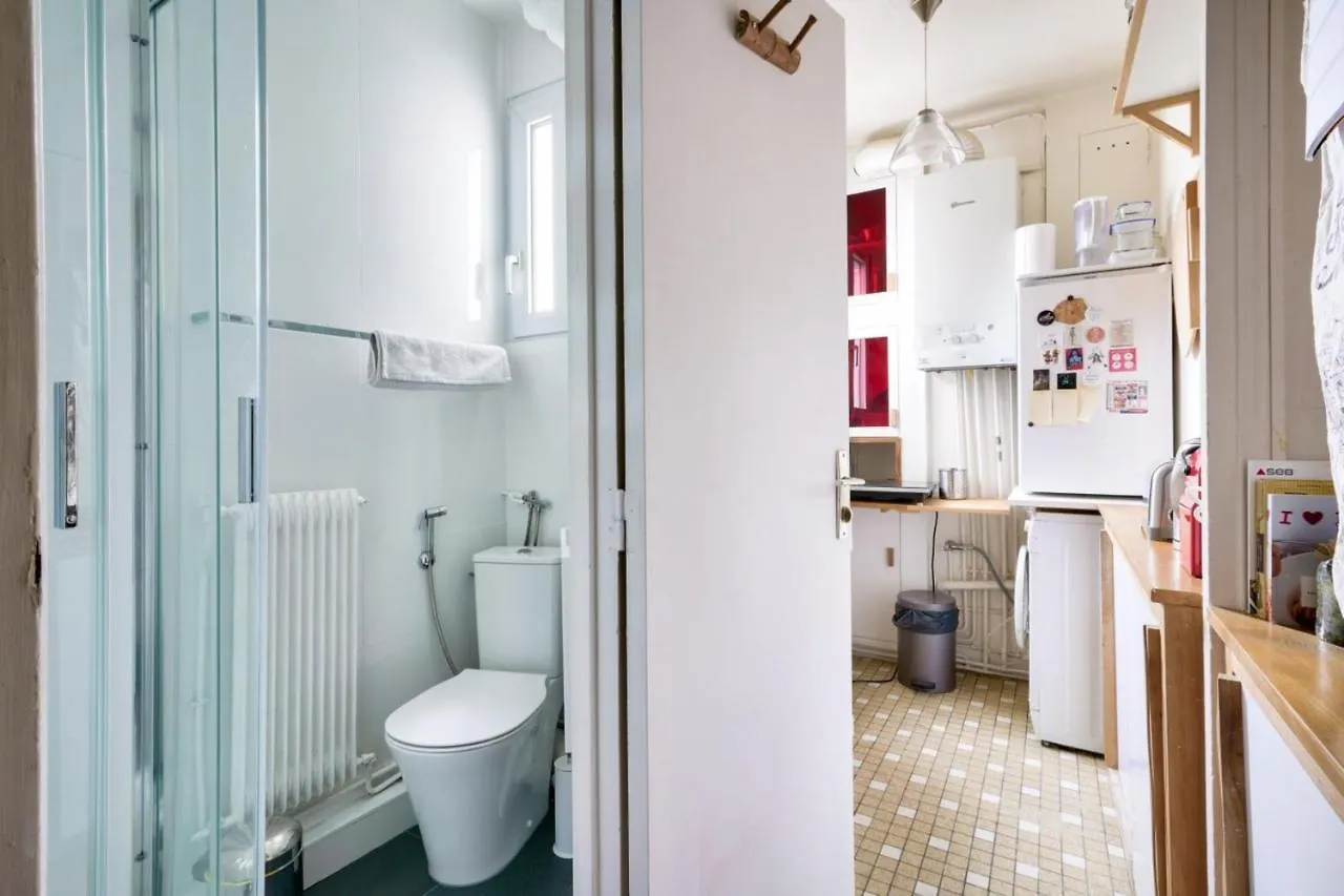 Apartment For 2 People - Paris 18