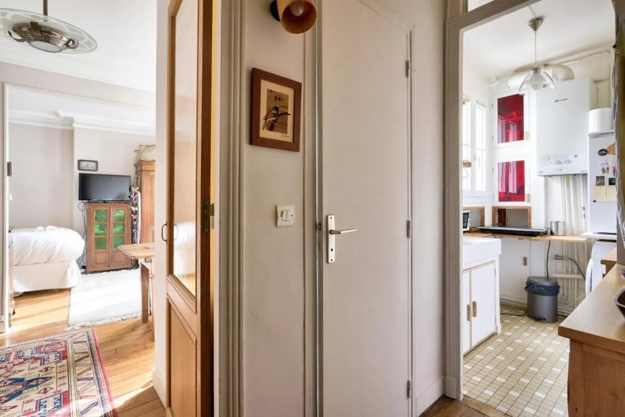 Apartment For 2 People - Paris 18